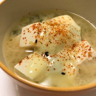 豆腐のネギチーズのお味噌汁